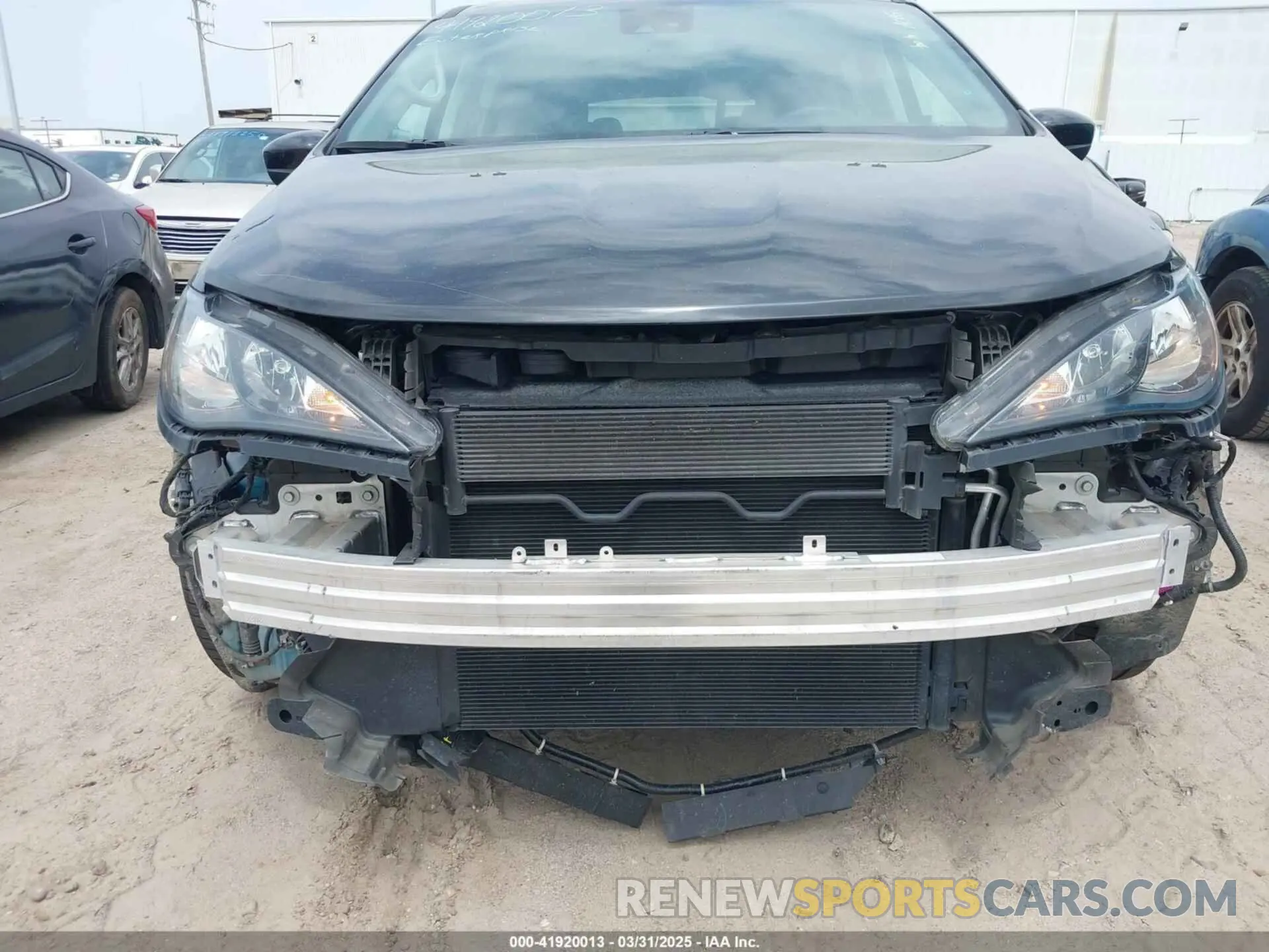 6 fotografías del automóvil dañado 2C4RC1CG2PR535859 CHRYSLER VOYAGER 2023