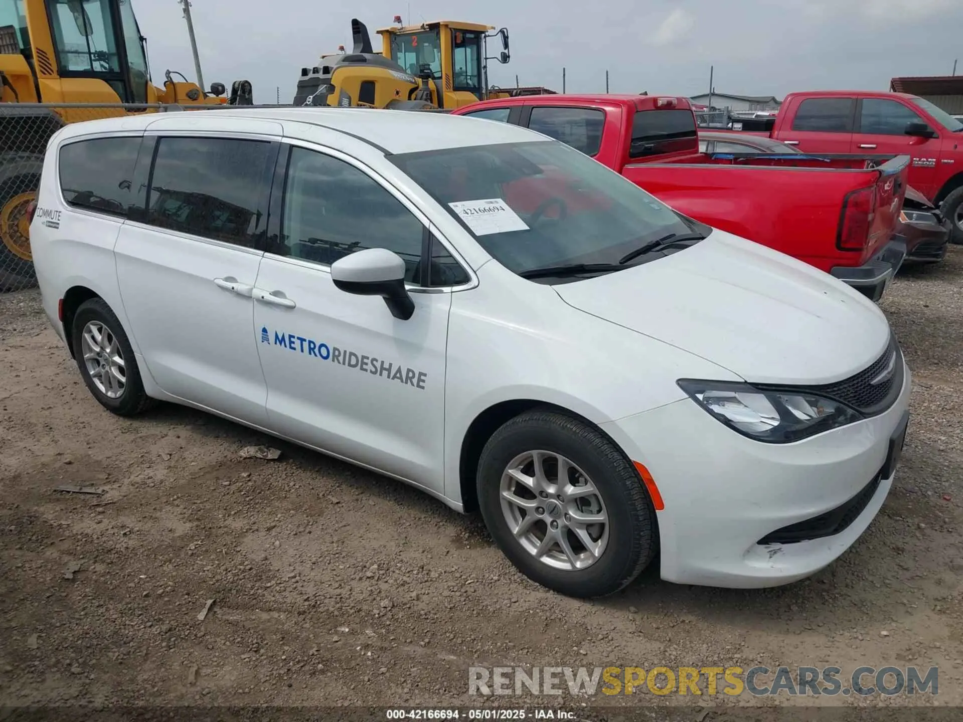 1 fotografías del automóvil dañado 2C4RC1CG3PR525793 CHRYSLER VOYAGER 2023