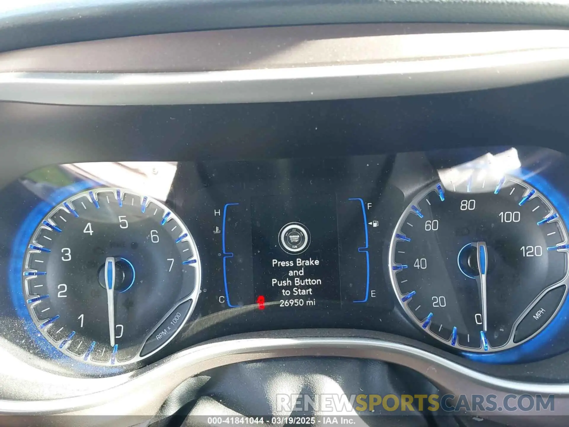 7 fotografías del automóvil dañado 2C4RC1CG3PR537510 CHRYSLER VOYAGER 2023