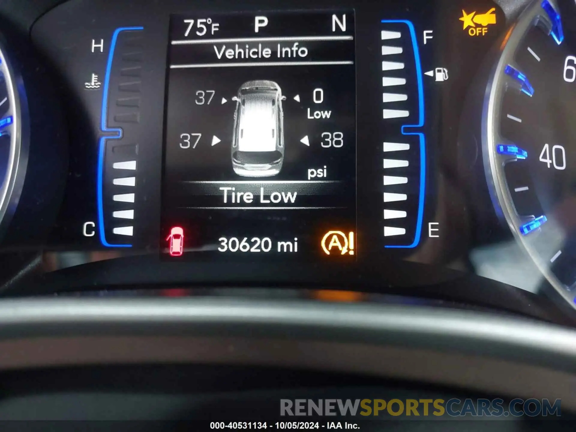 16 fotografías del automóvil dañado 2C4RC1CG4PR597330 CHRYSLER VOYAGER 2023