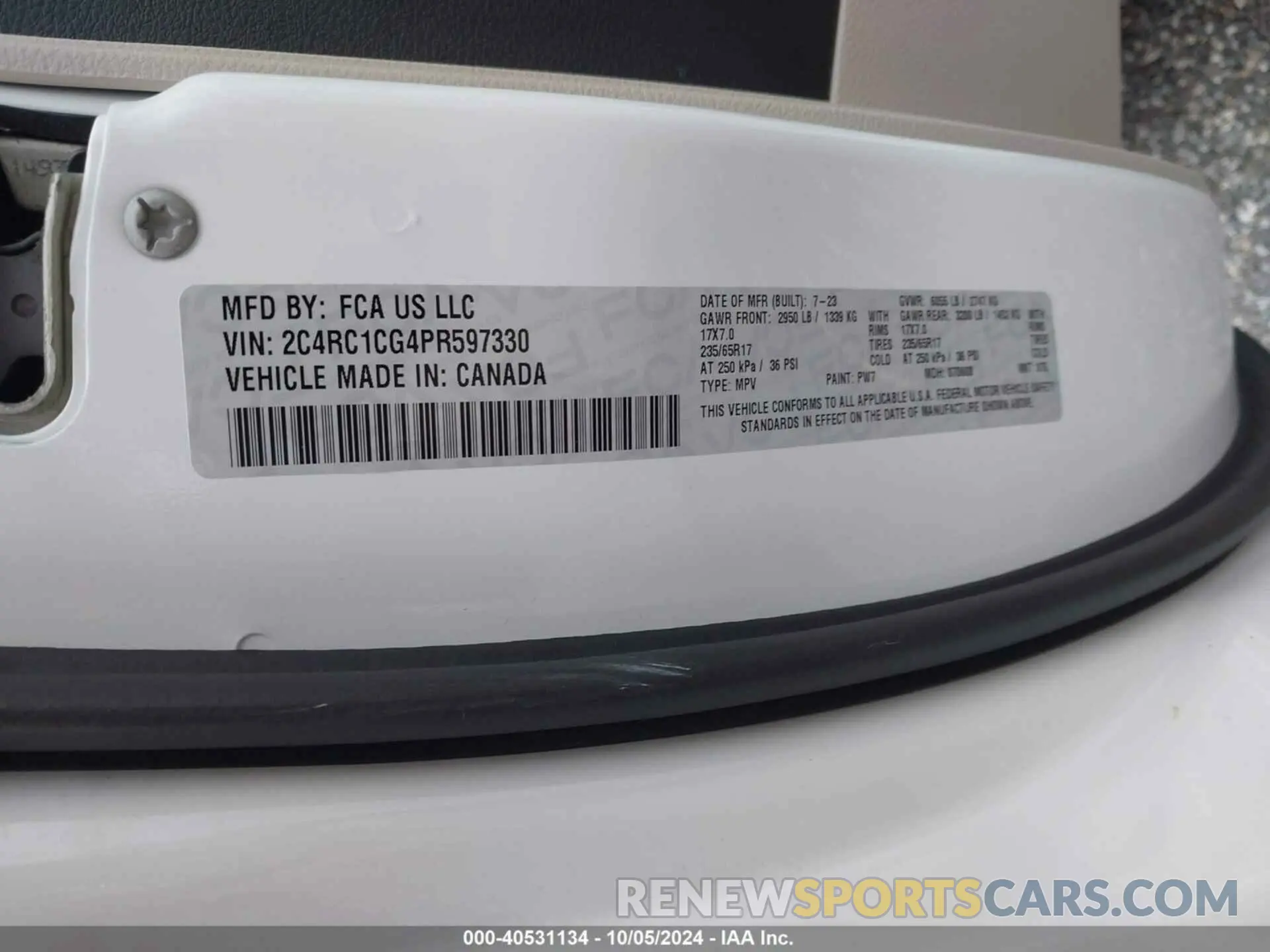 9 fotografías del automóvil dañado 2C4RC1CG4PR597330 CHRYSLER VOYAGER 2023
