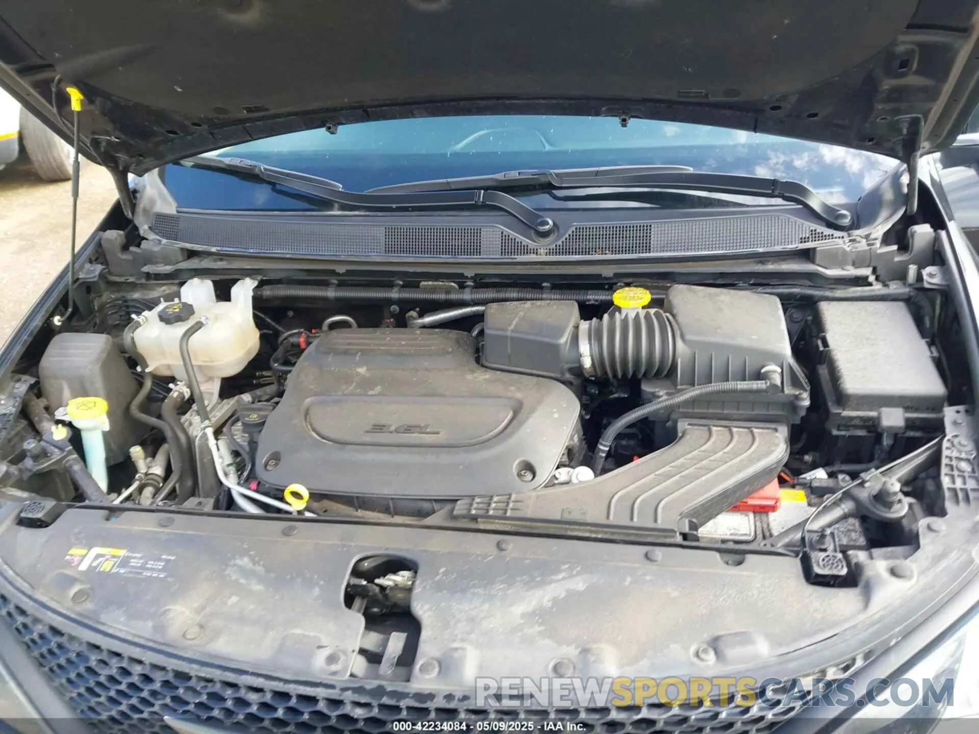 10 fotografías del automóvil dañado 2C4RC1CG6PR602754 CHRYSLER VOYAGER 2023