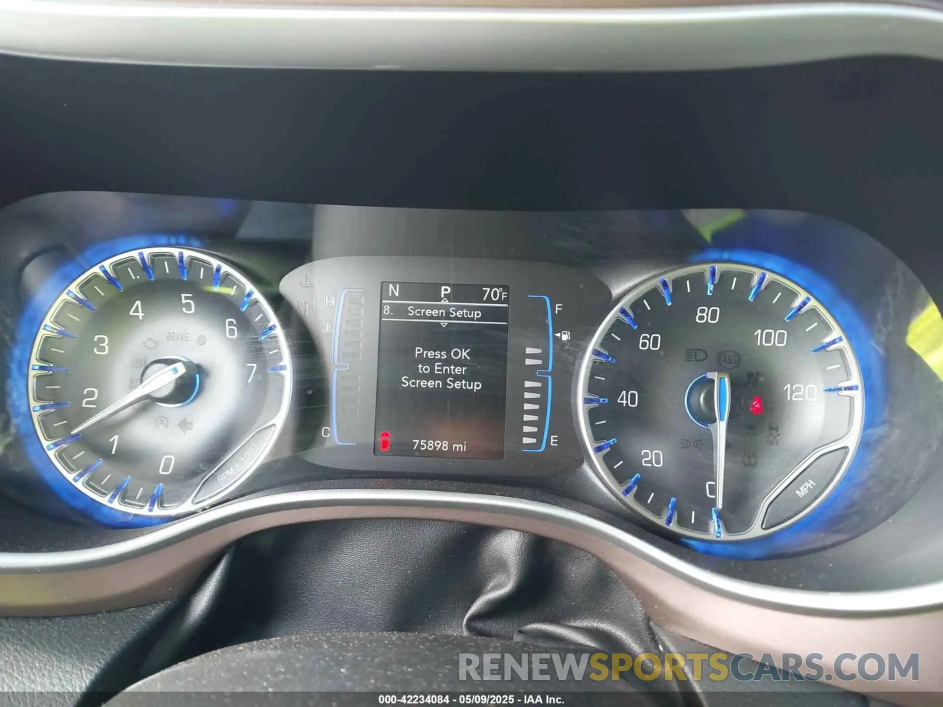 7 fotografías del automóvil dañado 2C4RC1CG6PR602754 CHRYSLER VOYAGER 2023