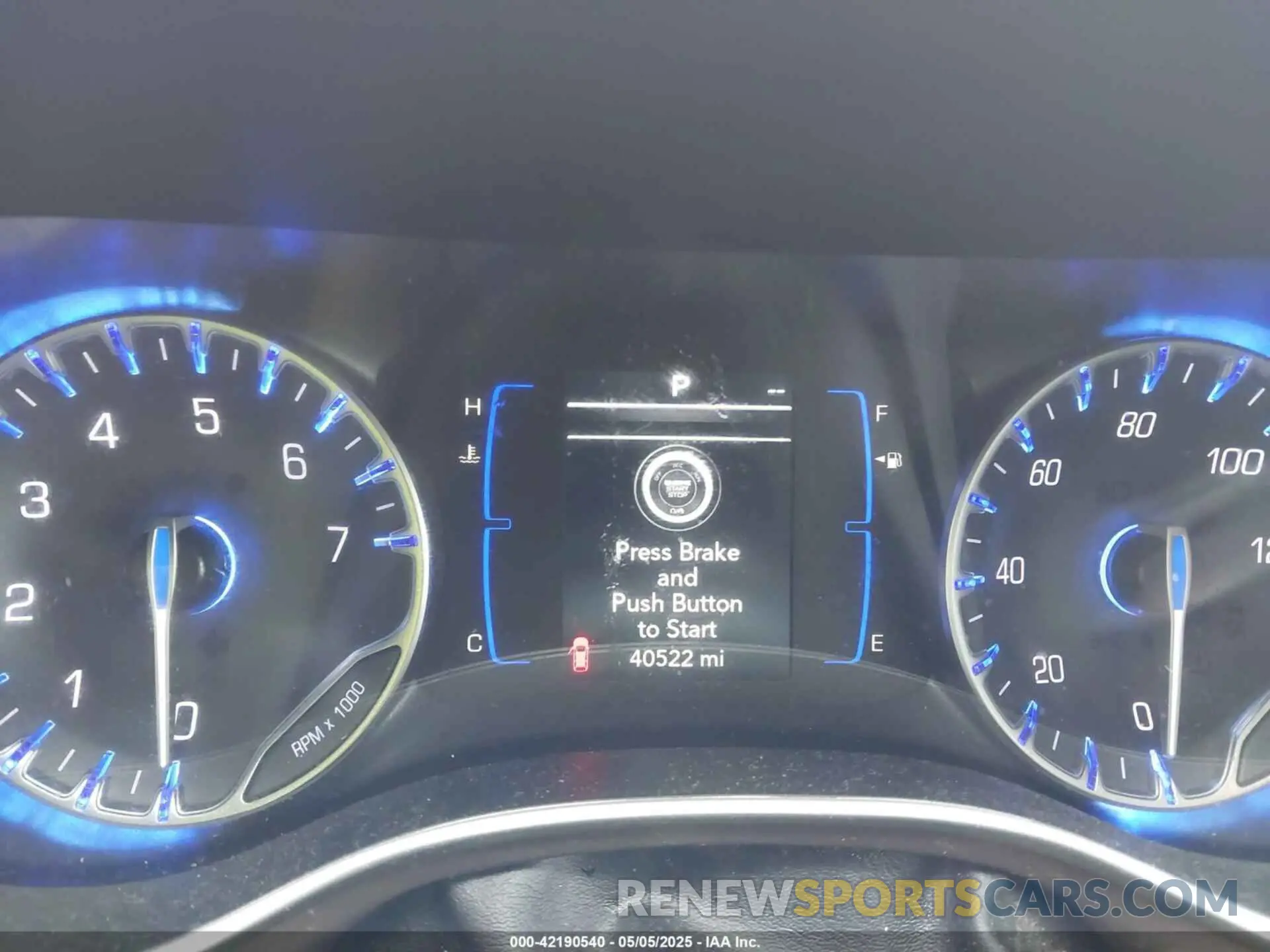 7 fotografías del automóvil dañado 2C4RC1CG6PR616945 CHRYSLER VOYAGER 2023