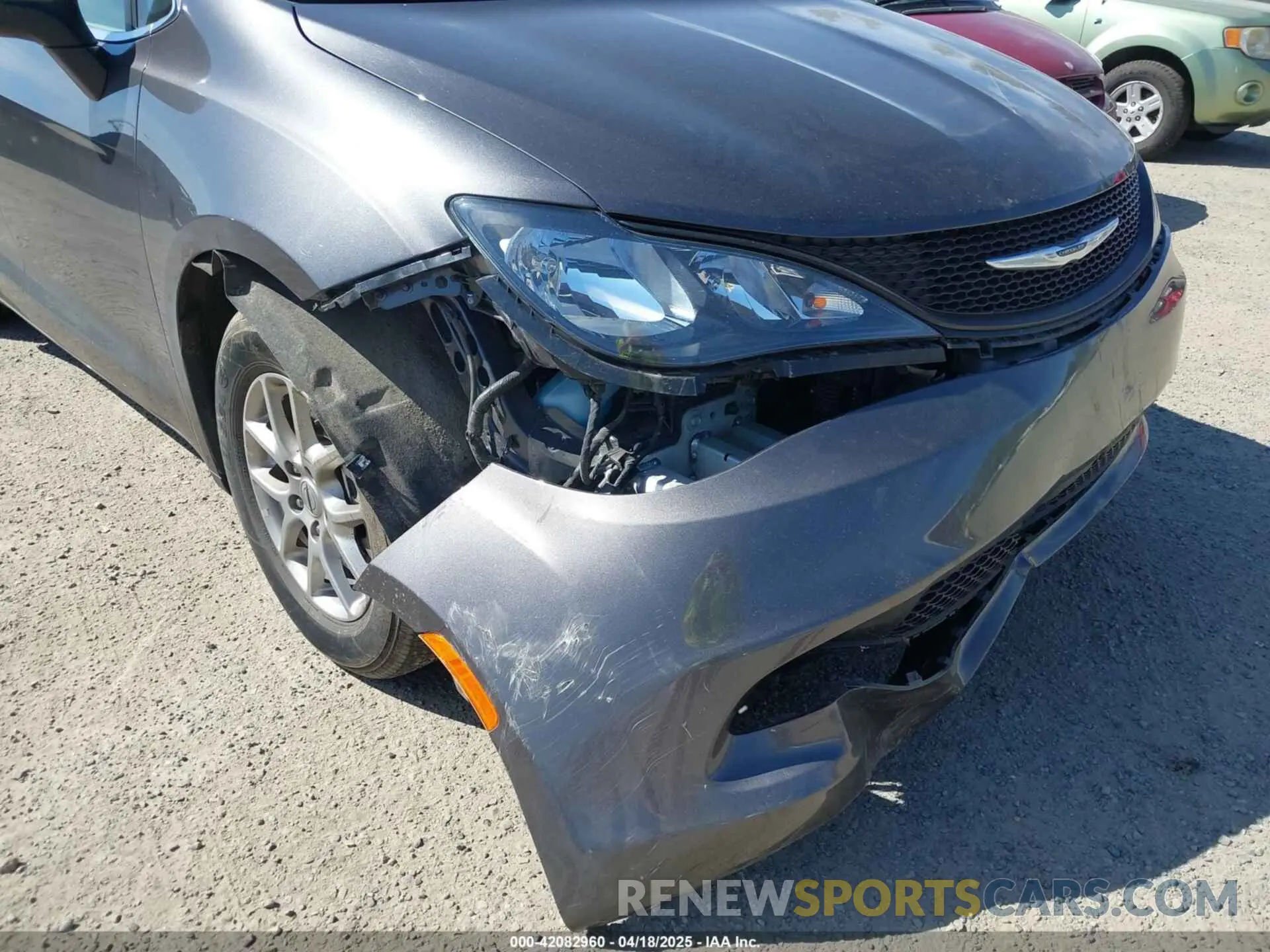 6 fotografías del automóvil dañado 2C4RC1CG7PR535579 CHRYSLER VOYAGER 2023