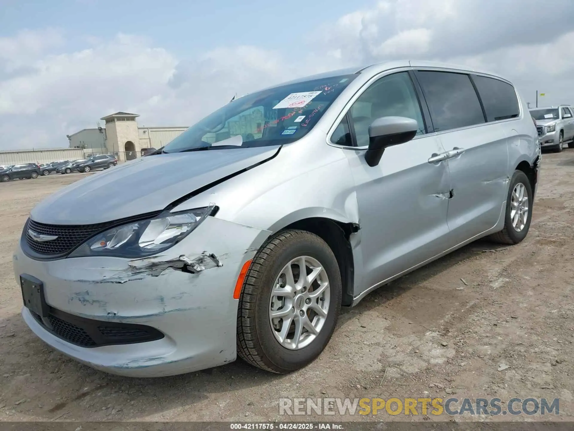 6 fotografías del automóvil dañado 2C4RC1CG7PR549935 CHRYSLER VOYAGER 2023
