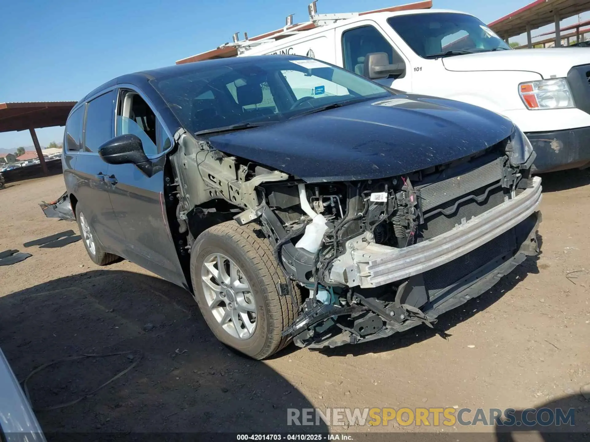1 fotografías del automóvil dañado 2C4RC1CG8PR516166 CHRYSLER VOYAGER 2023
