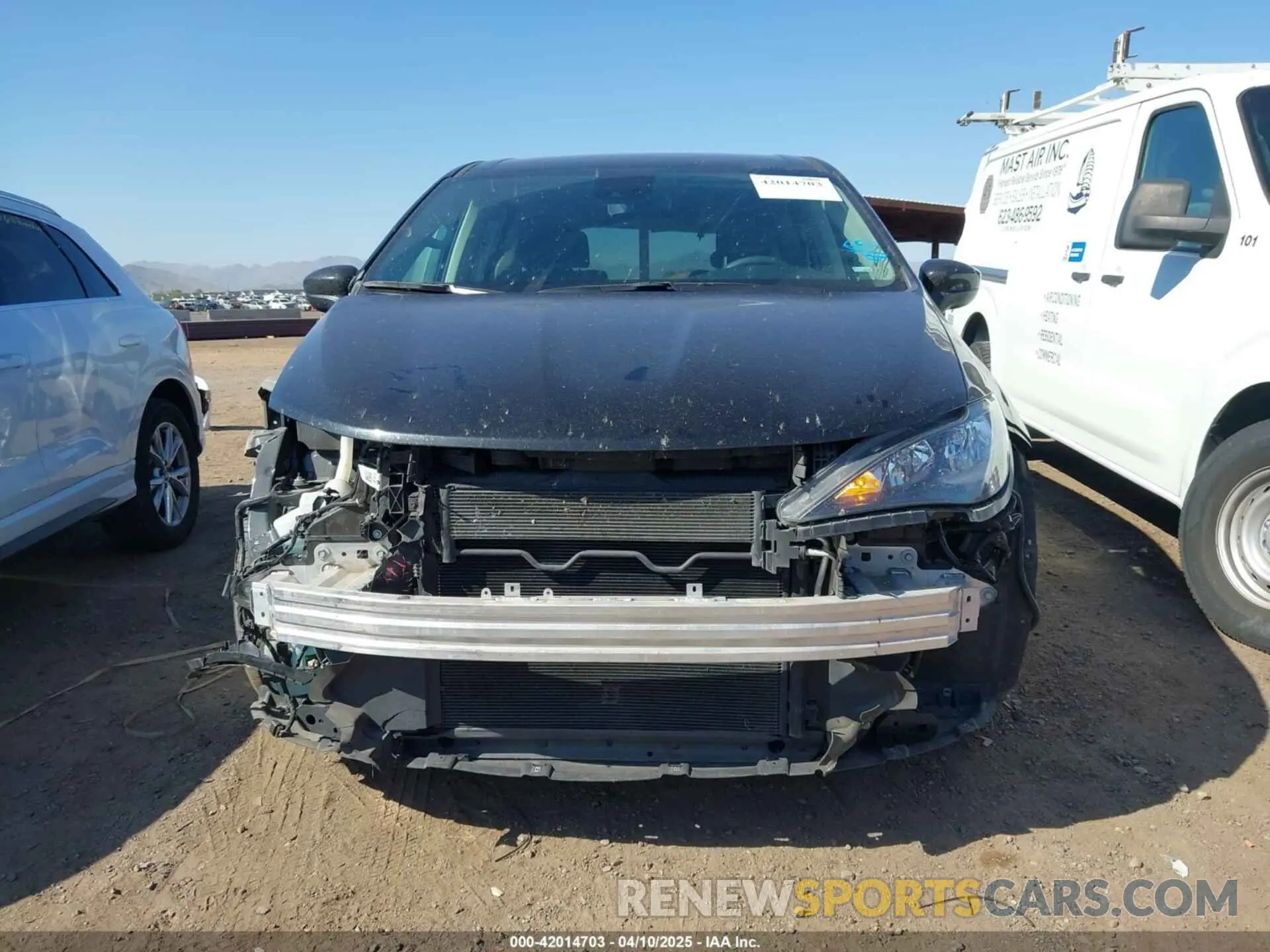 6 fotografías del automóvil dañado 2C4RC1CG8PR516166 CHRYSLER VOYAGER 2023