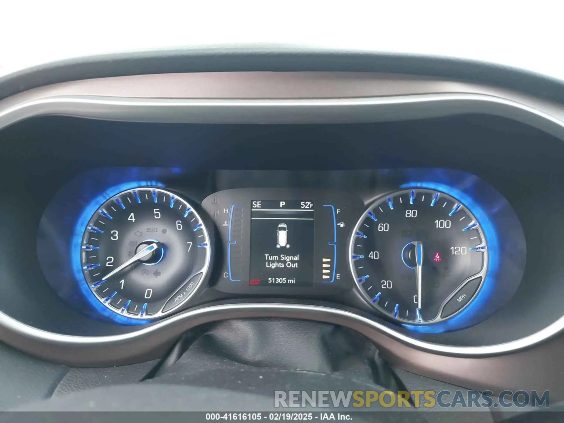 7 fotografías del automóvil dañado 2C4RC1CG9PR607818 CHRYSLER VOYAGER 2023