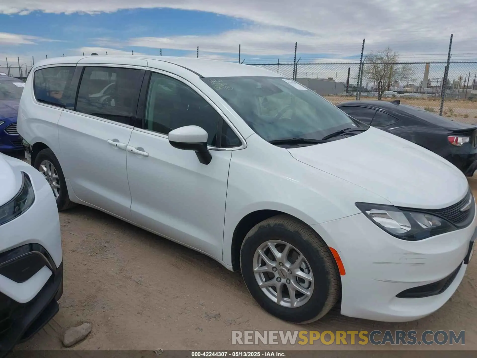 1 fotografías del automóvil dañado 2C4RC1CGXPR564591 CHRYSLER VOYAGER 2023