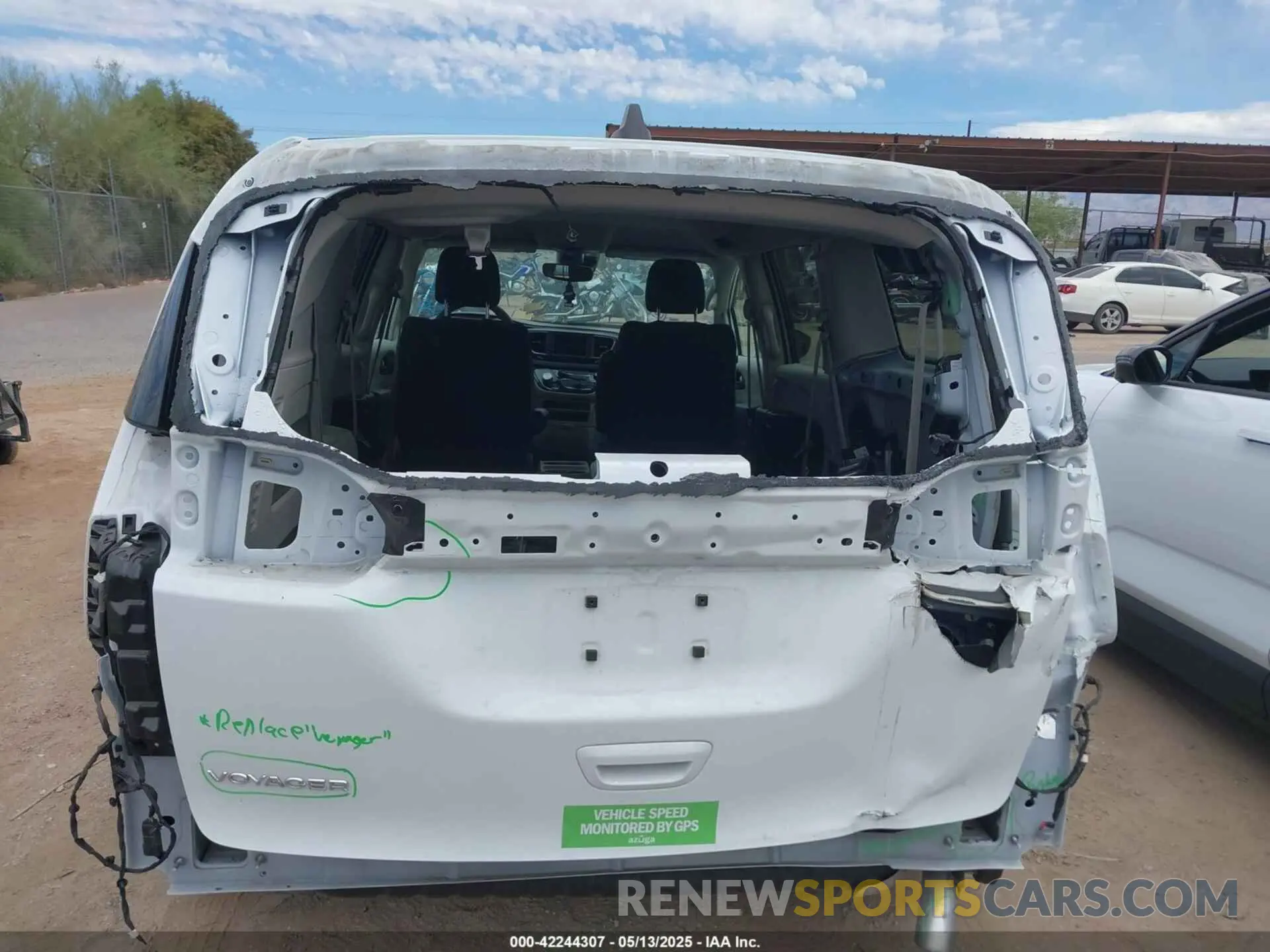 6 fotografías del automóvil dañado 2C4RC1CGXPR564591 CHRYSLER VOYAGER 2023