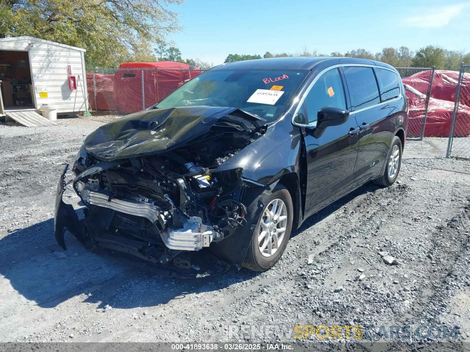 2 fotografías del automóvil dañado 2C4RC1CG2RR133424 CHRYSLER VOYAGER 2024