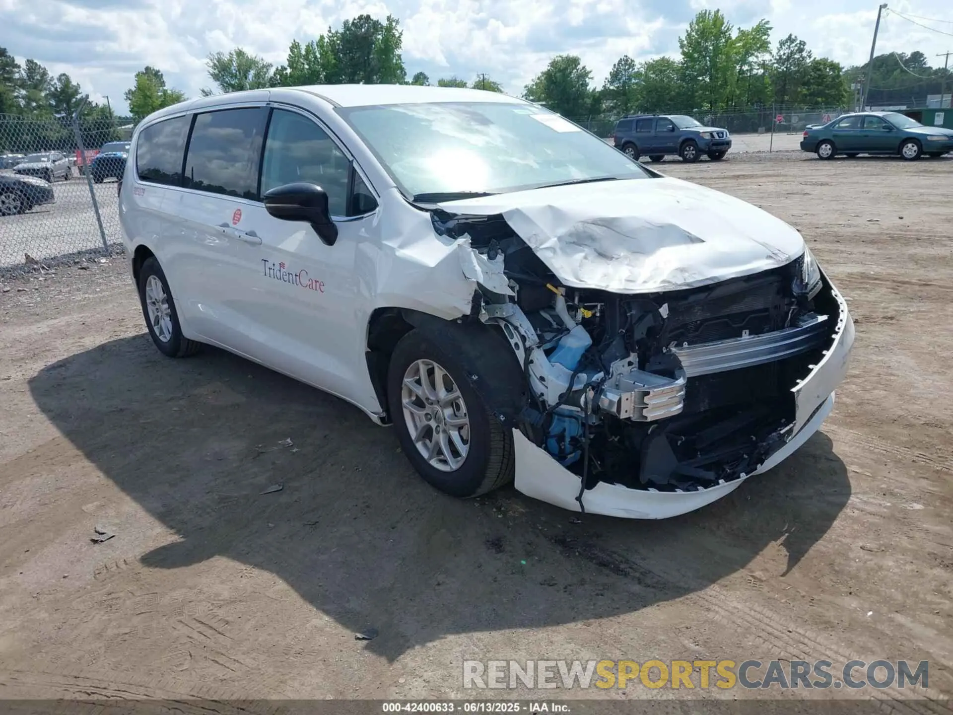 1 fotografías del automóvil dañado 2C4RC1CGXRR192169 CHRYSLER VOYAGER 2024