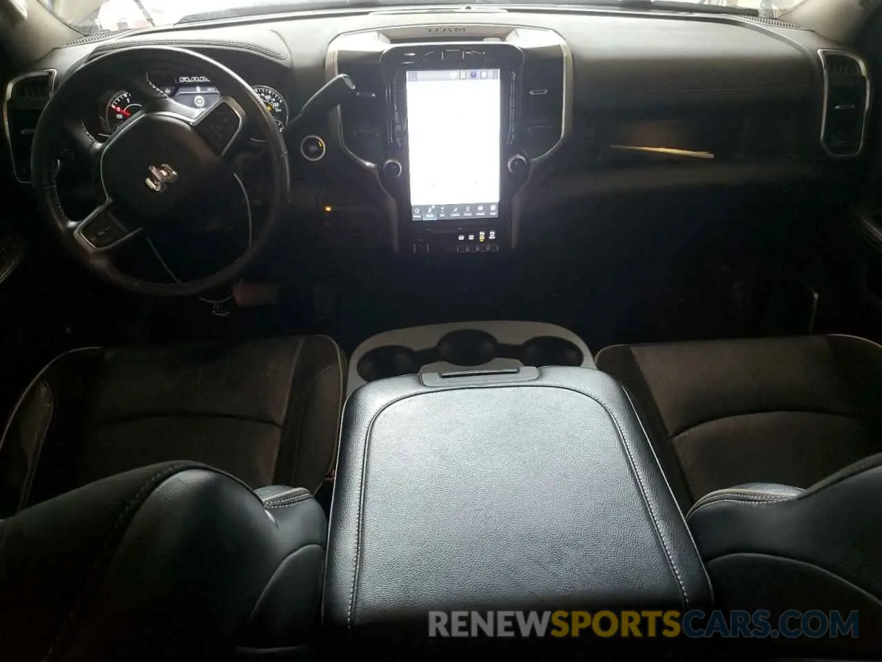 8 fotografías del automóvil dañado 3C6UR5FL2PG632162 DODGE All Models 2023