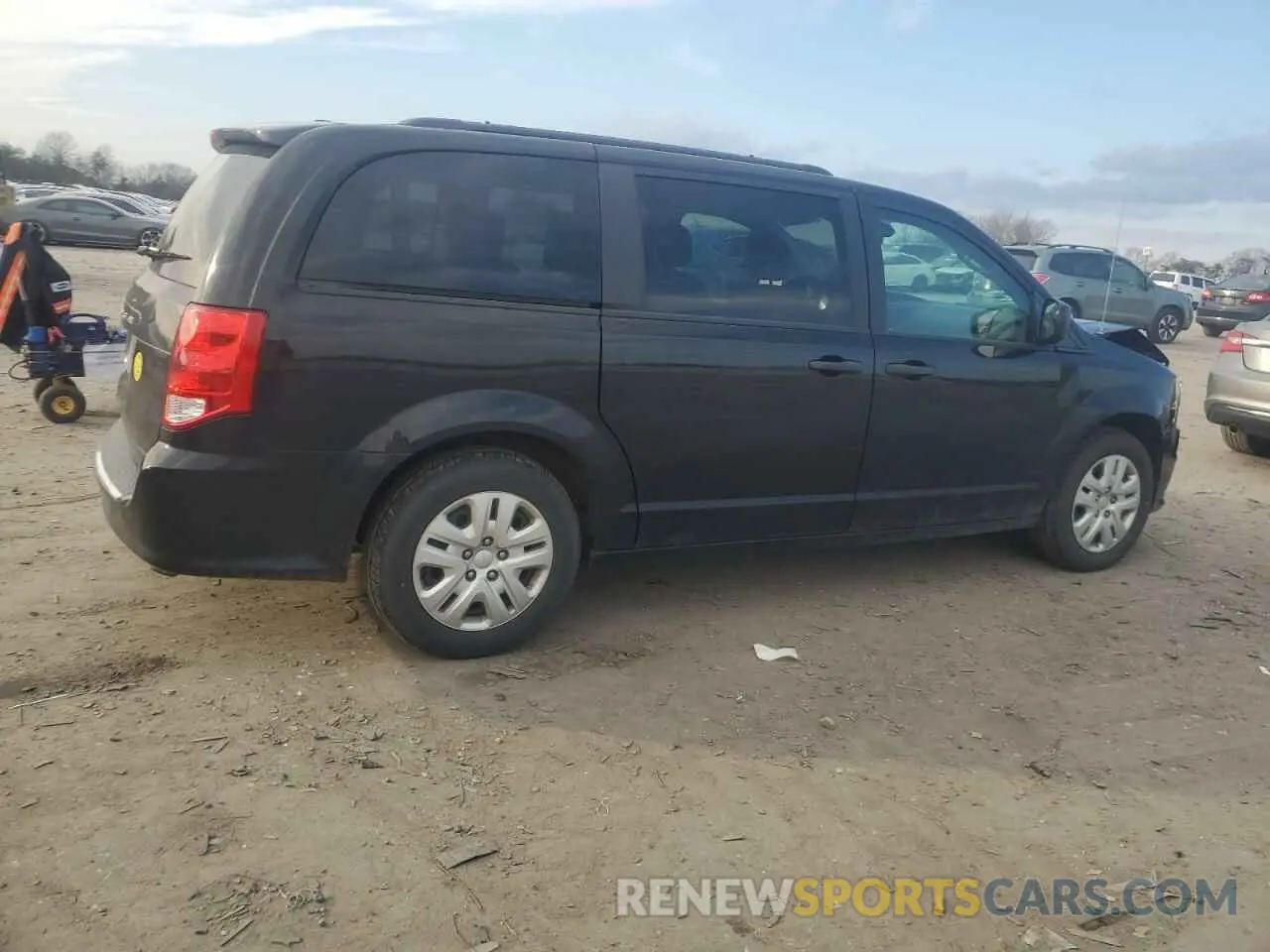 3 fotografías del automóvil dañado 2C4RDGBG0KR502353 DODGE CARAVAN 2019