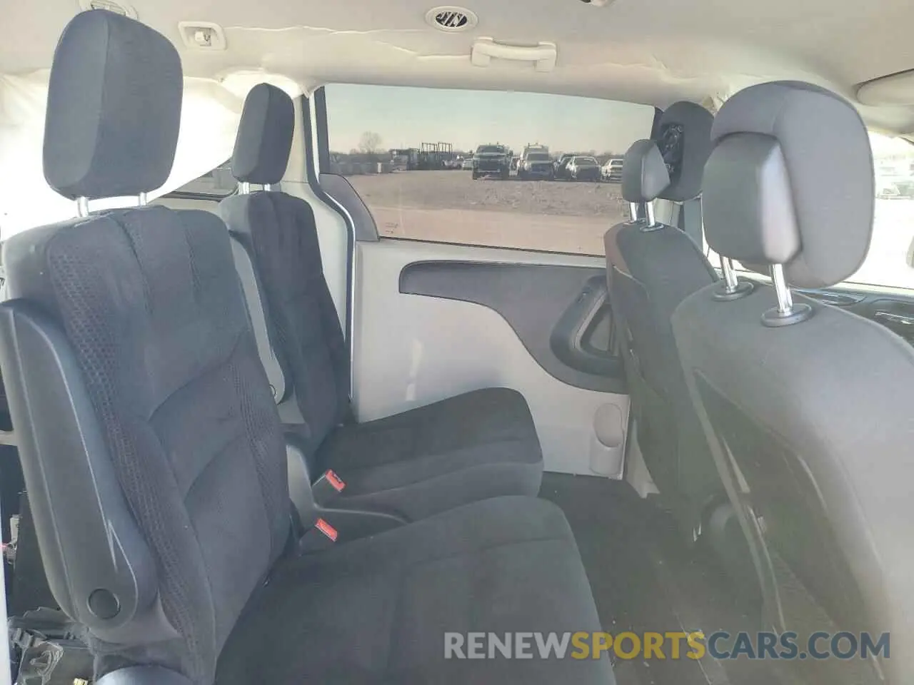 11 fotografías del automóvil dañado 2C4RDGBG0KR546546 DODGE CARAVAN 2019