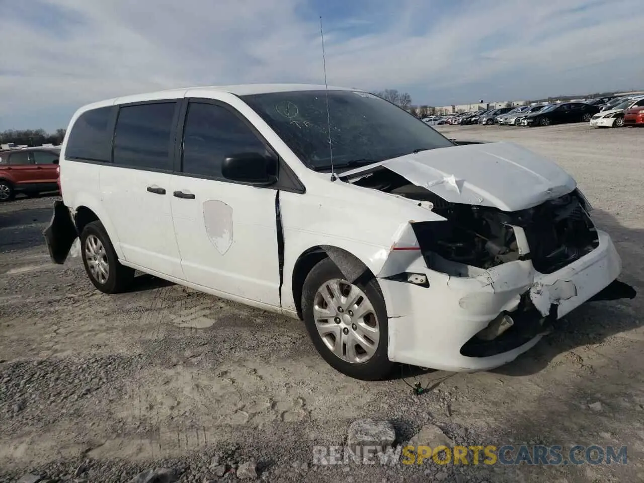 4 fotografías del automóvil dañado 2C4RDGBG0KR546546 DODGE CARAVAN 2019