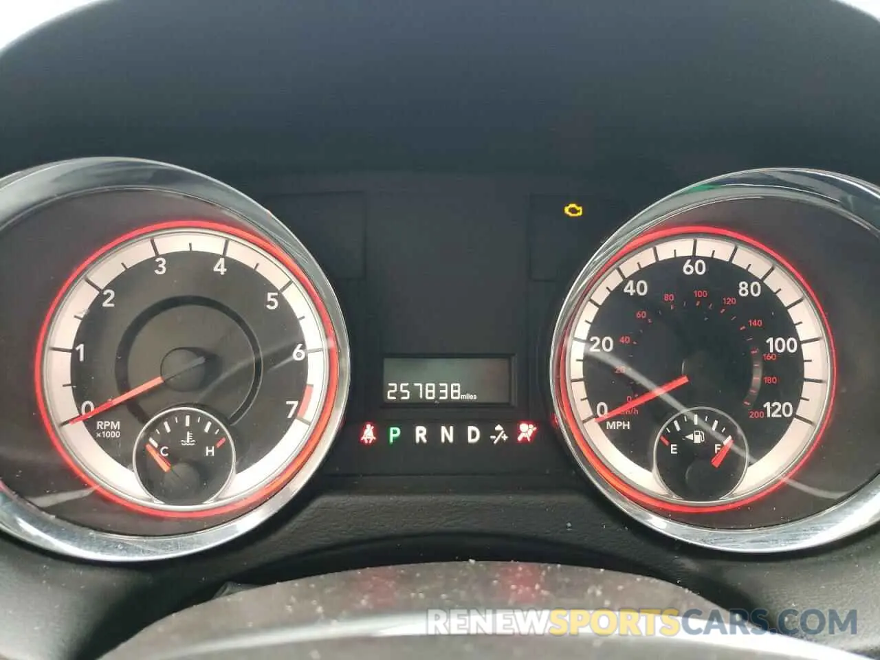 9 fotografías del automóvil dañado 2C4RDGBG0KR546546 DODGE CARAVAN 2019