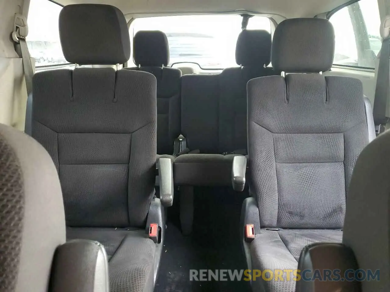 10 fotografías del automóvil dañado 2C4RDGBG0KR583936 DODGE CARAVAN 2019