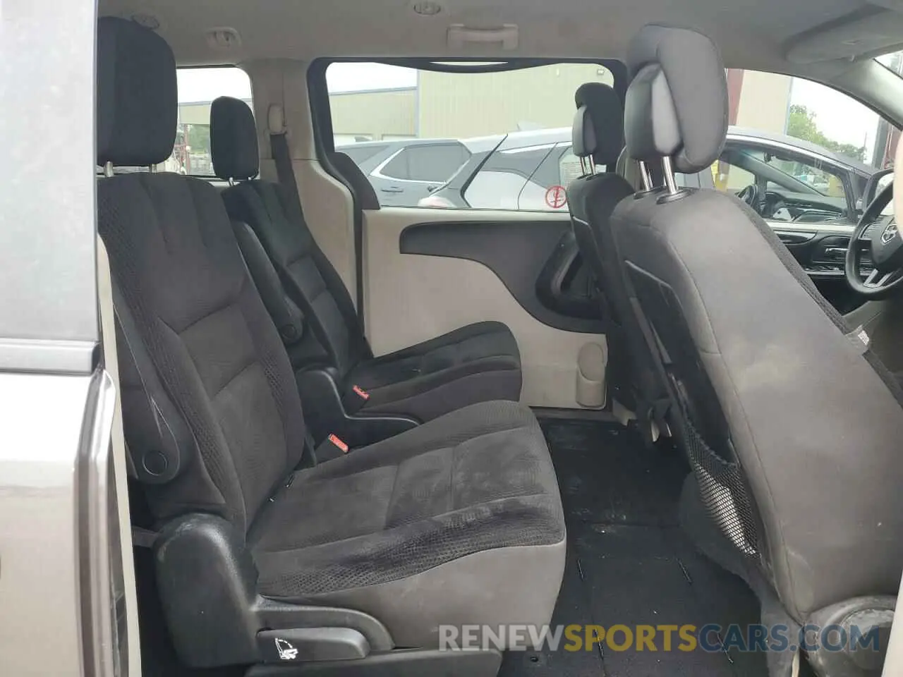 11 fotografías del automóvil dañado 2C4RDGBG0KR583936 DODGE CARAVAN 2019