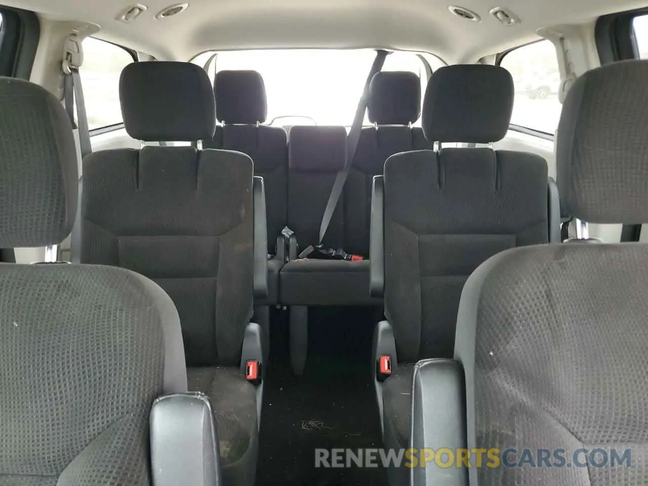 10 fotografías del automóvil dañado 2C4RDGBG0KR698648 DODGE CARAVAN 2019