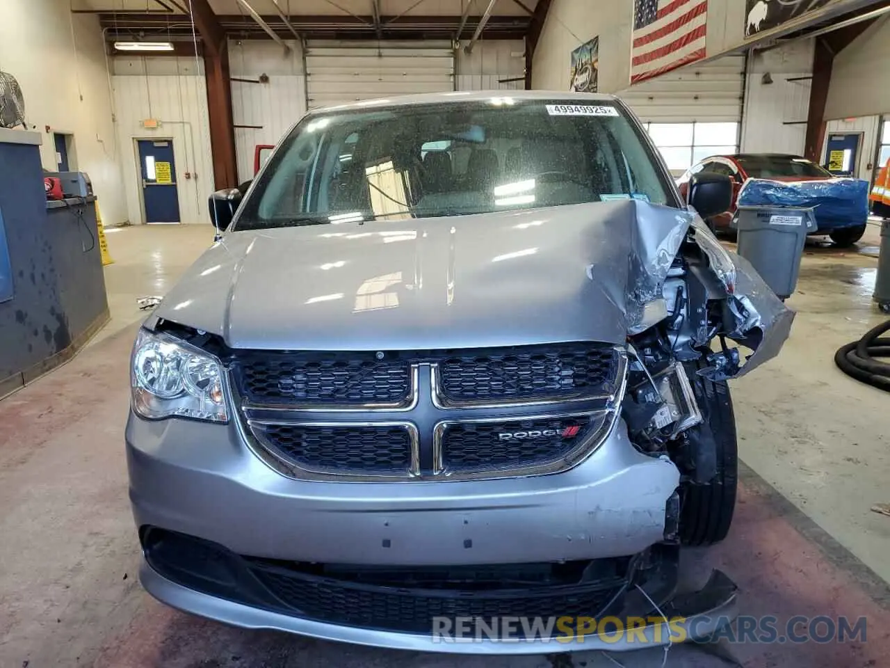 5 fotografías del automóvil dañado 2C4RDGBG0KR719787 DODGE CARAVAN 2019