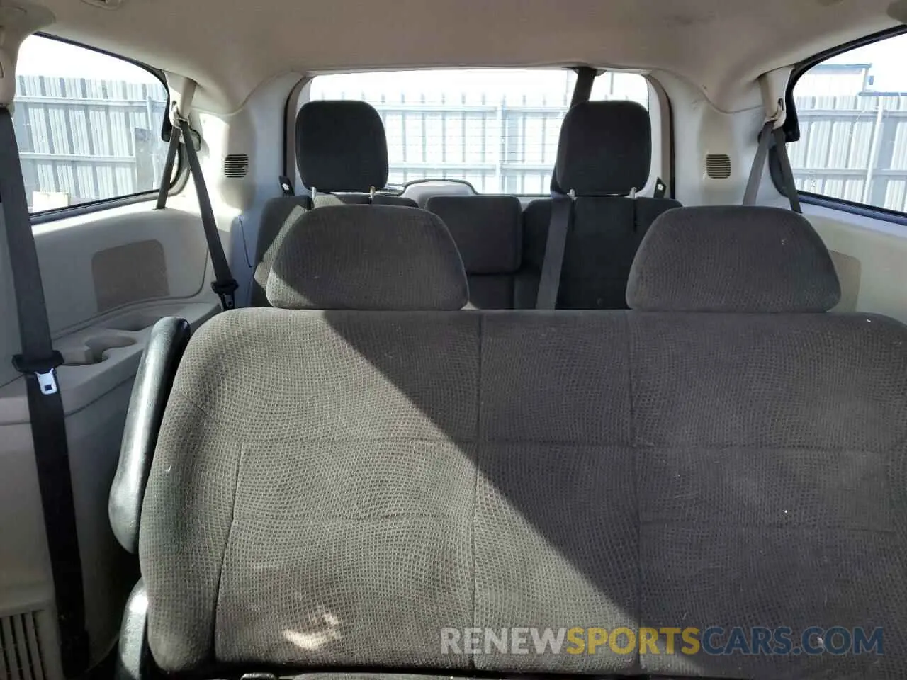 10 fotografías del automóvil dañado 2C4RDGBG0KR780363 DODGE CARAVAN 2019