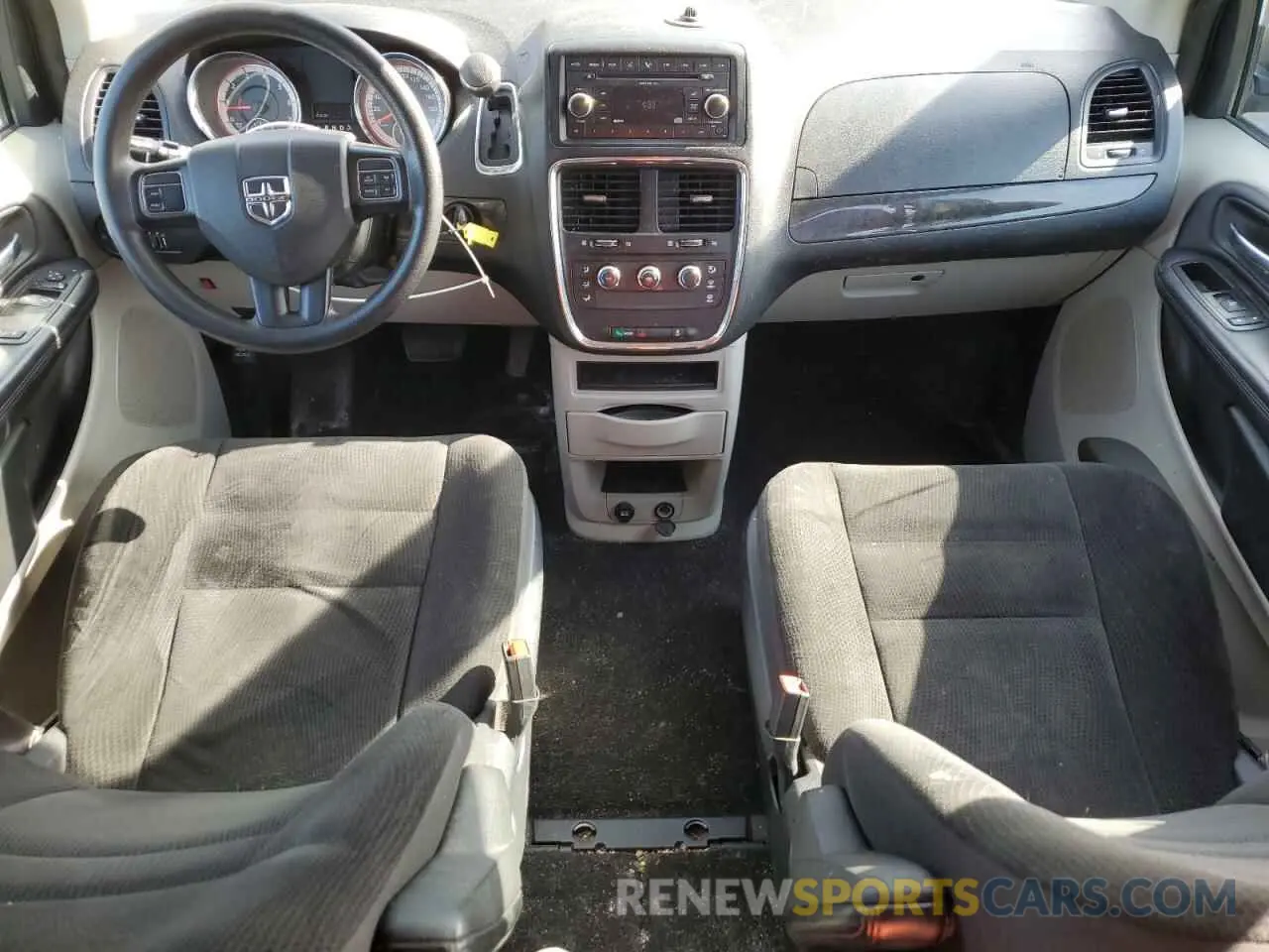 8 fotografías del automóvil dañado 2C4RDGBG0KR780363 DODGE CARAVAN 2019