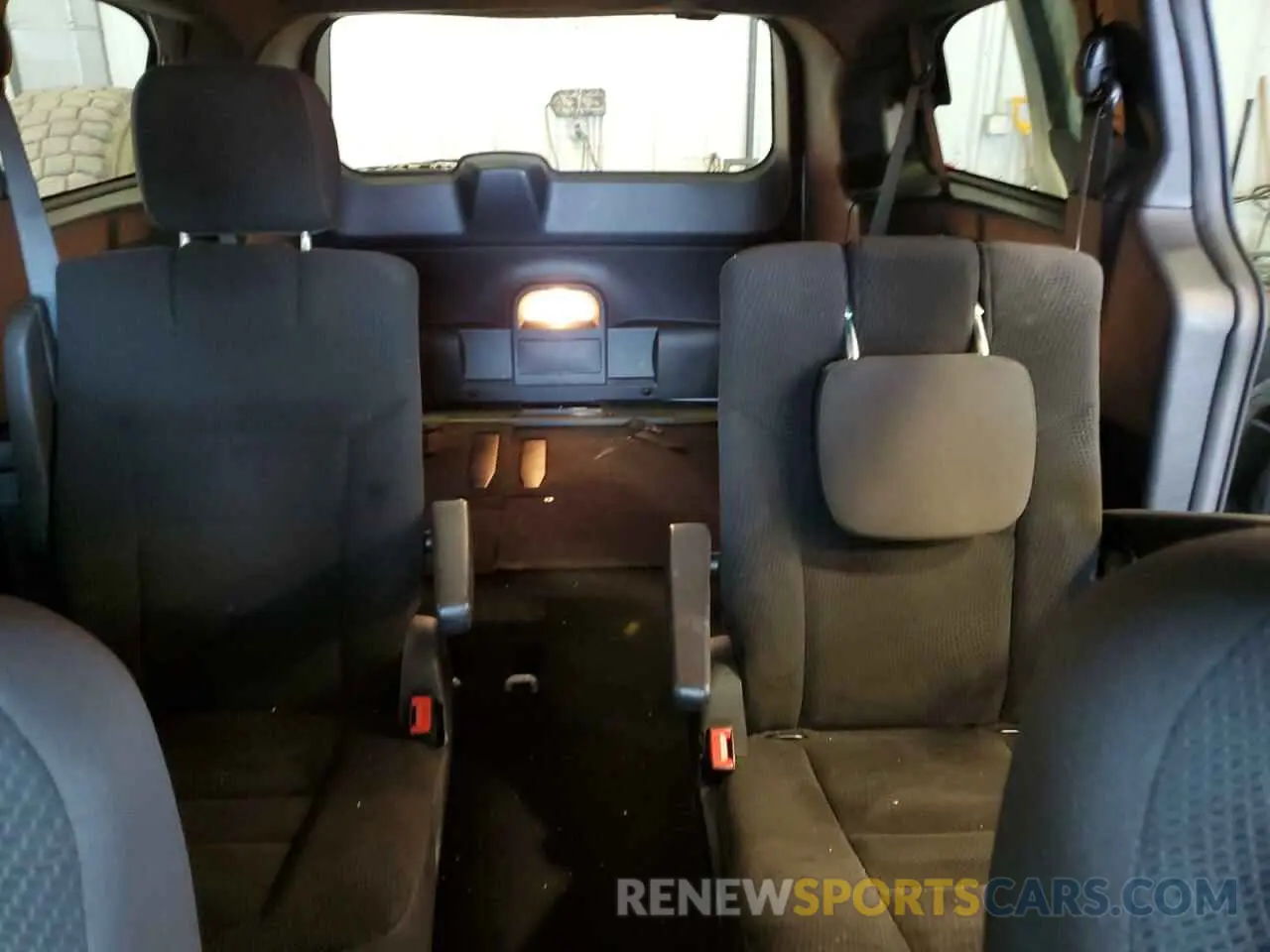 10 fotografías del automóvil dañado 2C4RDGBG1KR783563 DODGE CARAVAN 2019