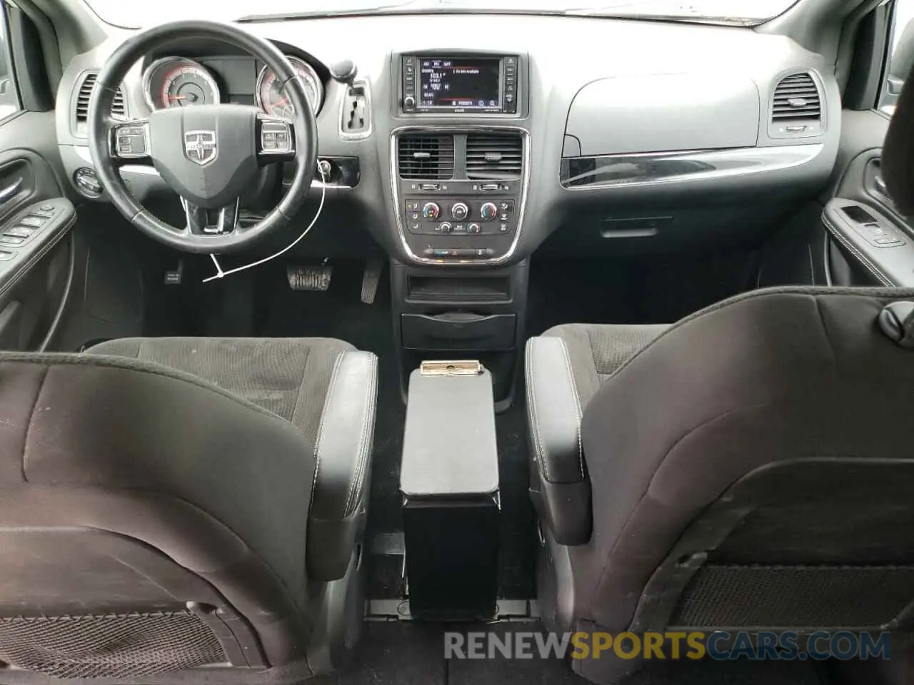 8 fotografías del automóvil dañado 2C4RDGBG2KR704241 DODGE CARAVAN 2019