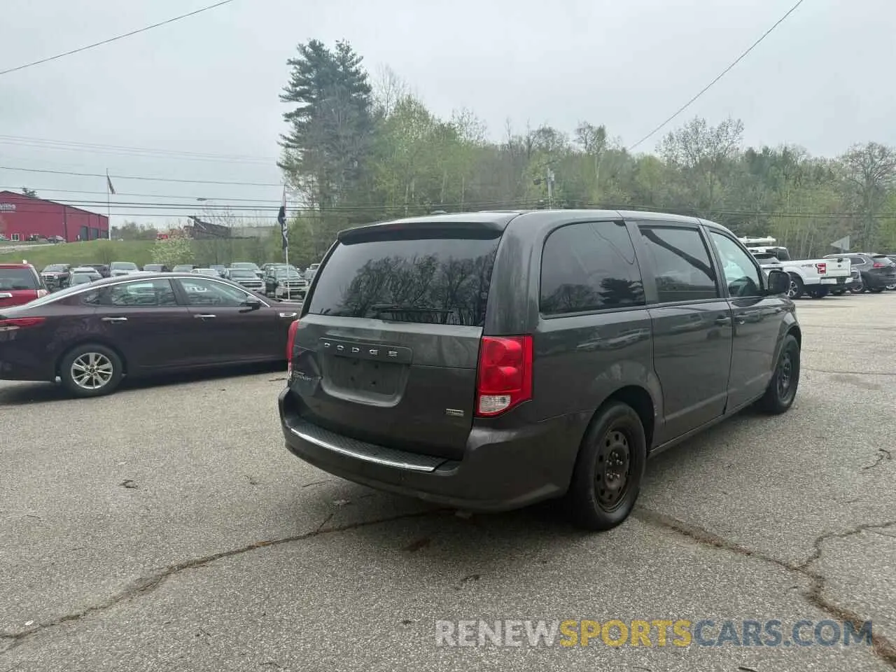 4 fotografías del automóvil dañado 2C4RDGBG2KR718687 DODGE CARAVAN 2019