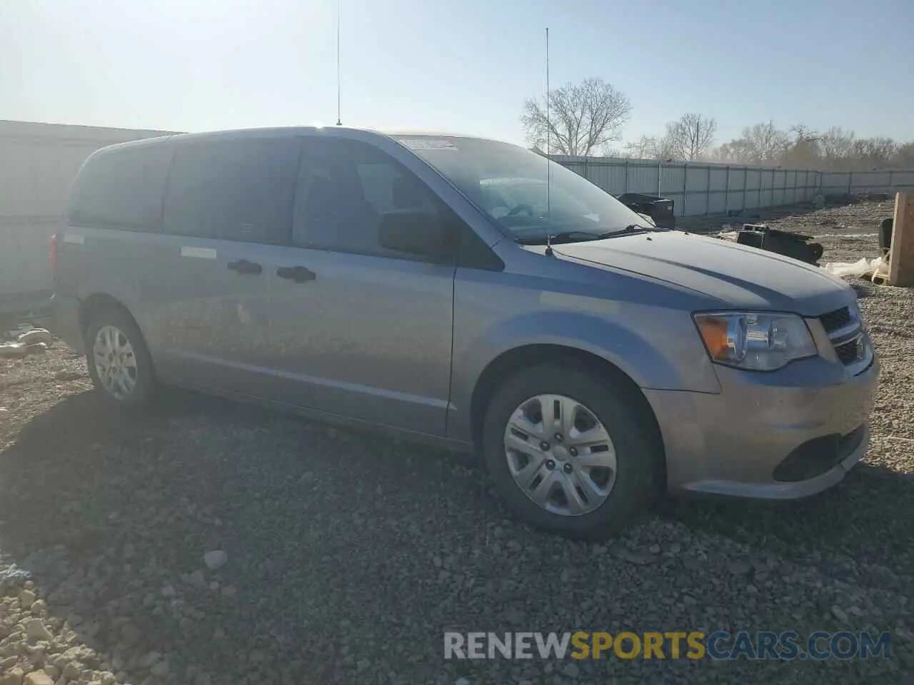 4 fotografías del automóvil dañado 2C4RDGBG2KR726658 DODGE CARAVAN 2019
