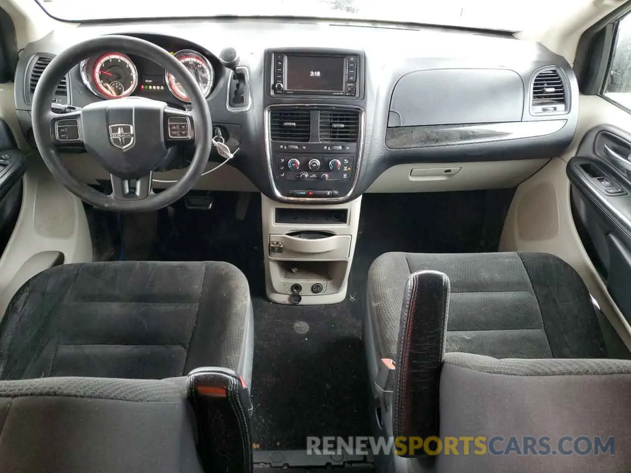 8 fotografías del automóvil dañado 2C4RDGBG2KR726658 DODGE CARAVAN 2019