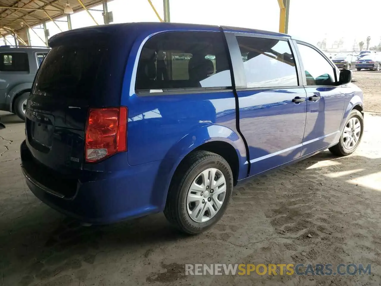 3 fotografías del automóvil dañado 2C4RDGBG3KR735031 DODGE CARAVAN 2019