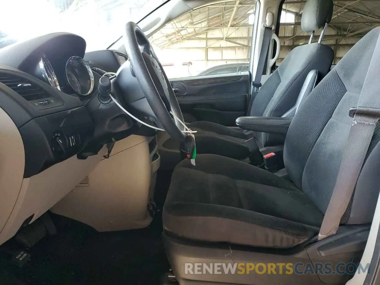 7 fotografías del automóvil dañado 2C4RDGBG3KR735031 DODGE CARAVAN 2019