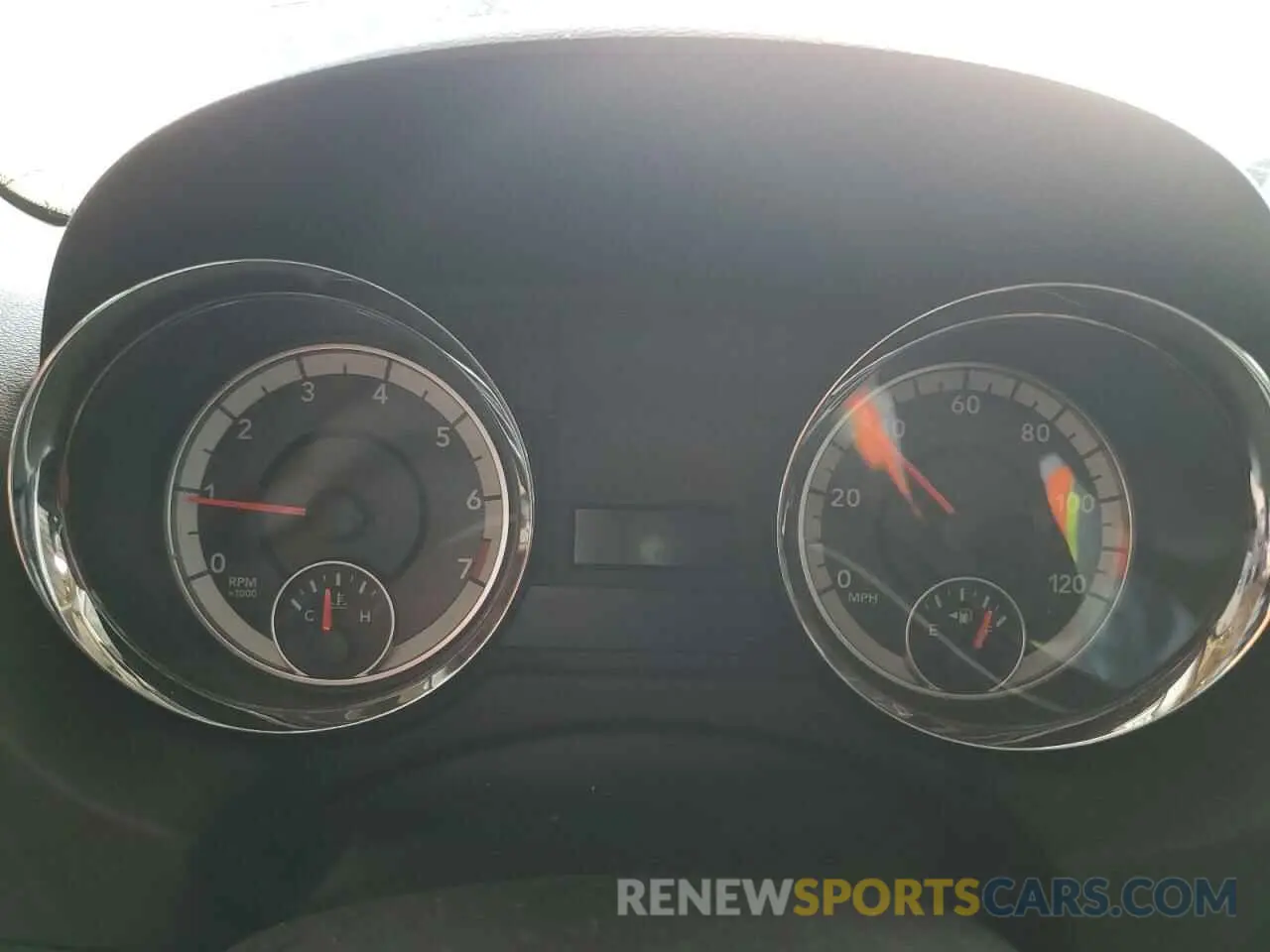 9 fotografías del automóvil dañado 2C4RDGBG3KR735031 DODGE CARAVAN 2019