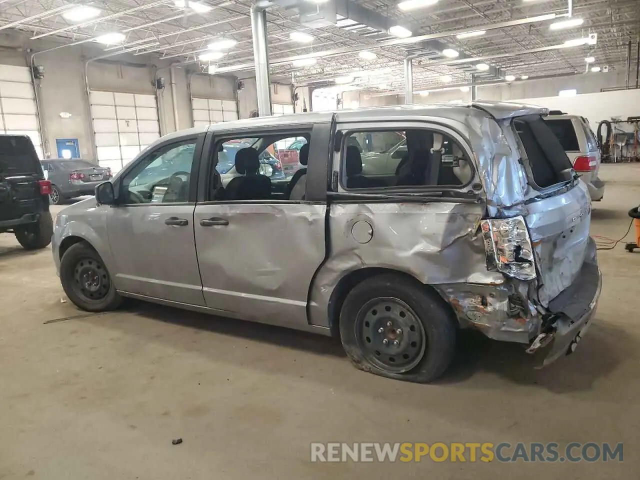 2 fotografías del automóvil dañado 2C4RDGBG4KR623435 DODGE CARAVAN 2019
