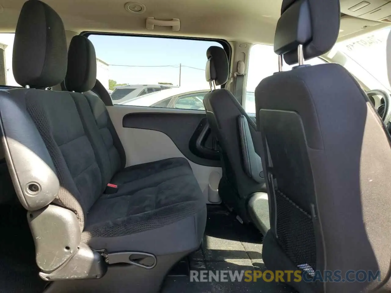 11 fotografías del automóvil dañado 2C4RDGBG4KR789020 DODGE CARAVAN 2019