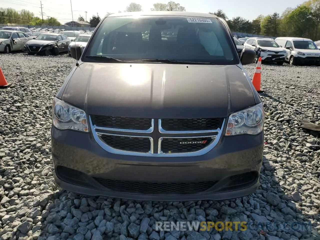 5 fotografías del automóvil dañado 2C4RDGBG5KR504745 DODGE CARAVAN 2019