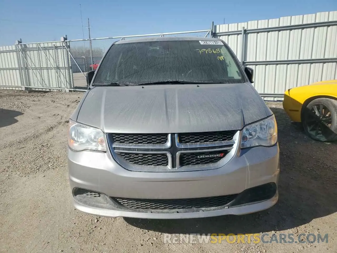 5 fotografías del automóvil dañado 2C4RDGBG5KR798681 DODGE CARAVAN 2019