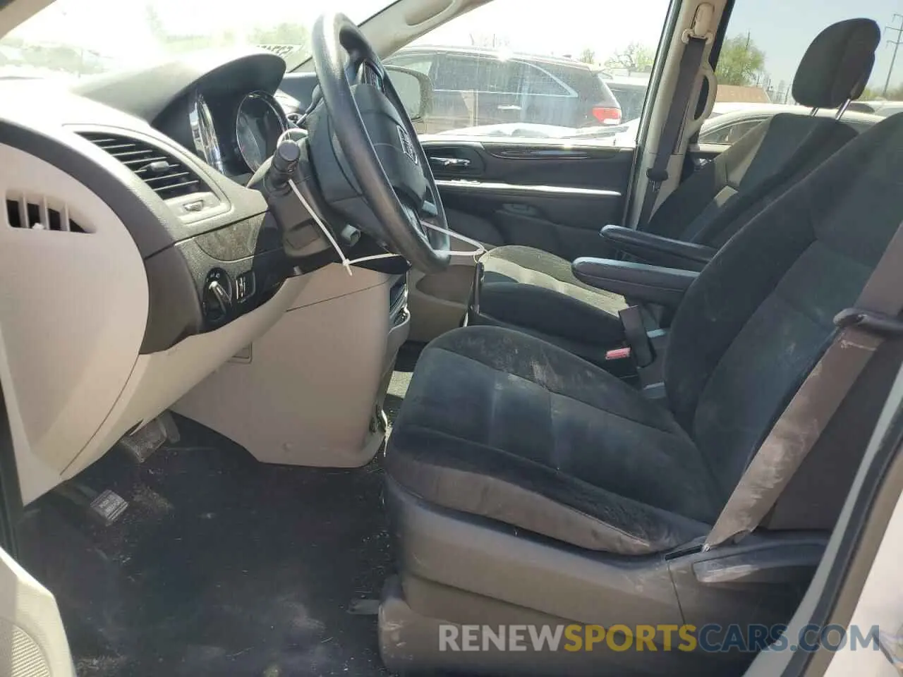 7 fotografías del automóvil dañado 2C4RDGBG6KR527953 DODGE CARAVAN 2019