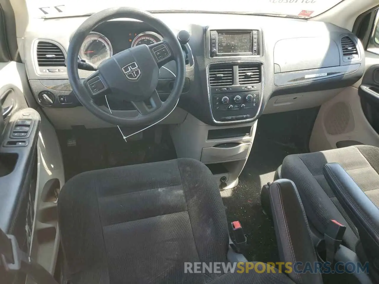 8 fotografías del automóvil dañado 2C4RDGBG6KR527953 DODGE CARAVAN 2019