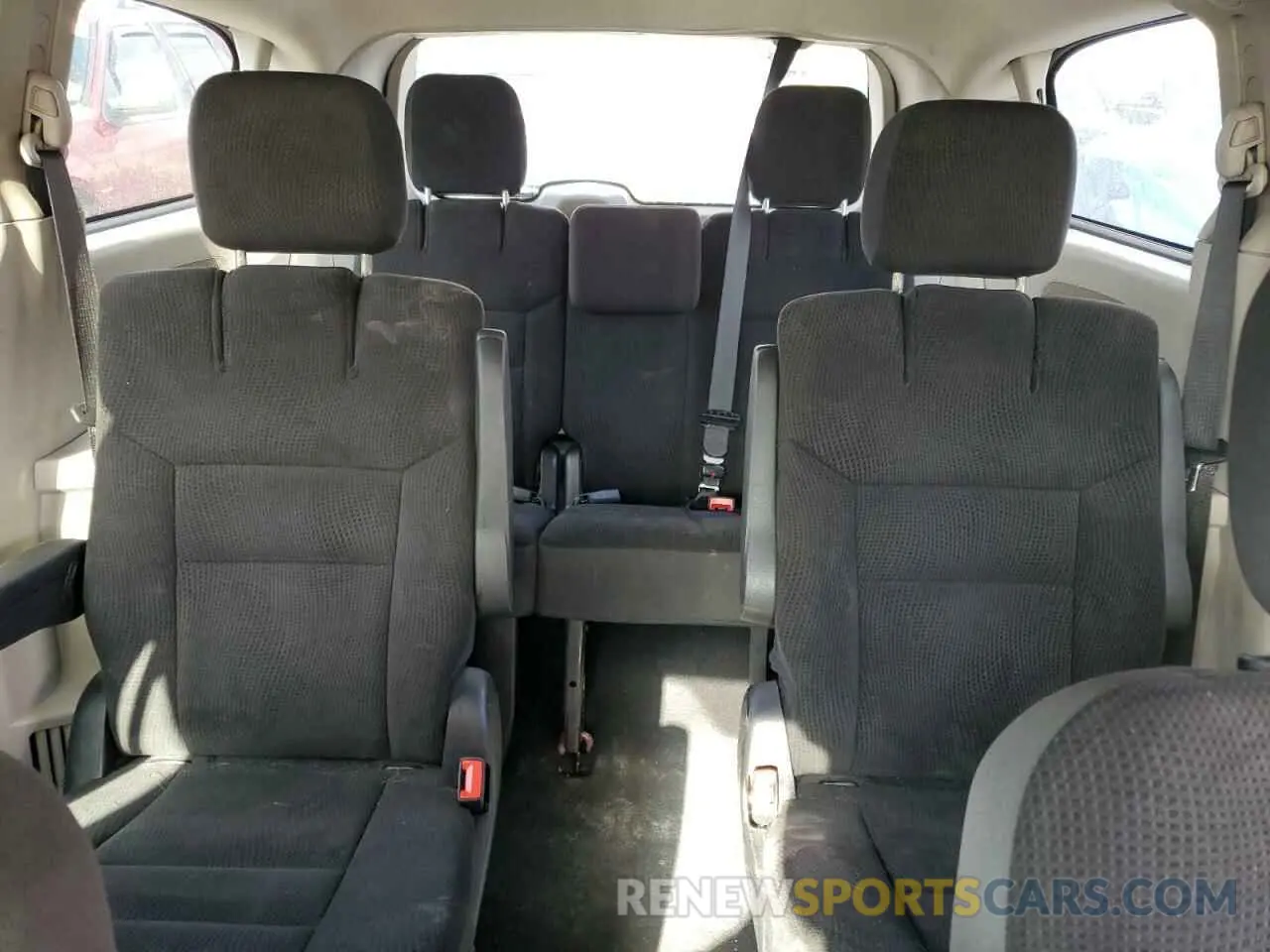 10 fotografías del automóvil dañado 2C4RDGBG6KR624439 DODGE CARAVAN 2019