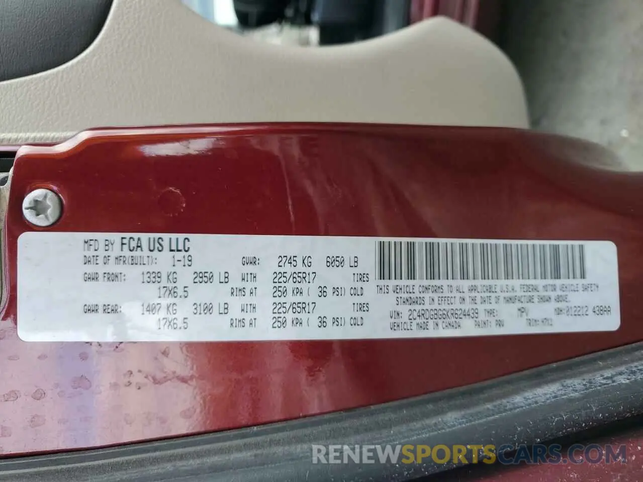 13 fotografías del automóvil dañado 2C4RDGBG6KR624439 DODGE CARAVAN 2019