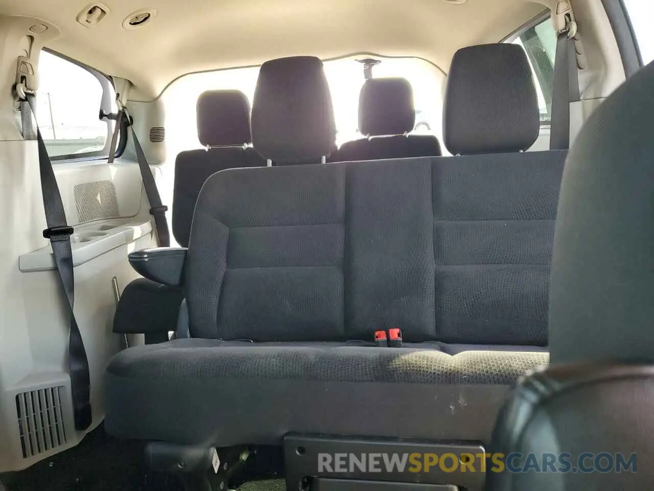 10 fotografías del automóvil dañado 2C4RDGBG6KR766659 DODGE CARAVAN 2019