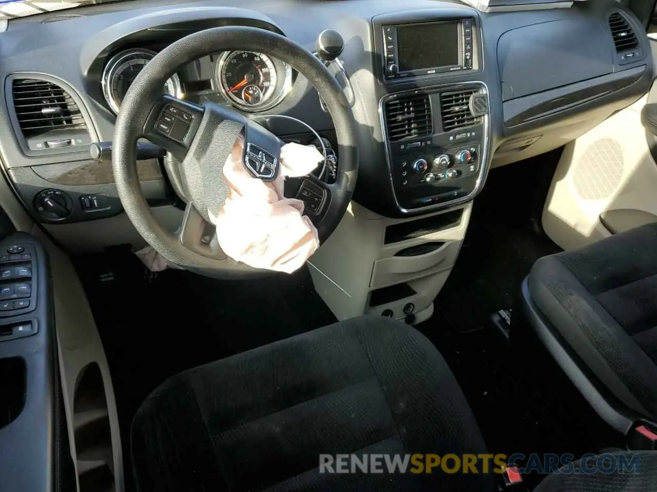 8 fotografías del automóvil dañado 2C4RDGBG7KR501992 DODGE CARAVAN 2019