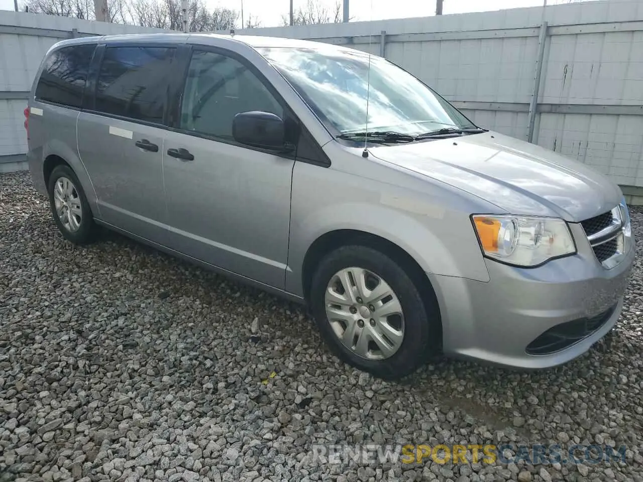 4 fotografías del automóvil dañado 2C4RDGBG7KR805209 DODGE CARAVAN 2019