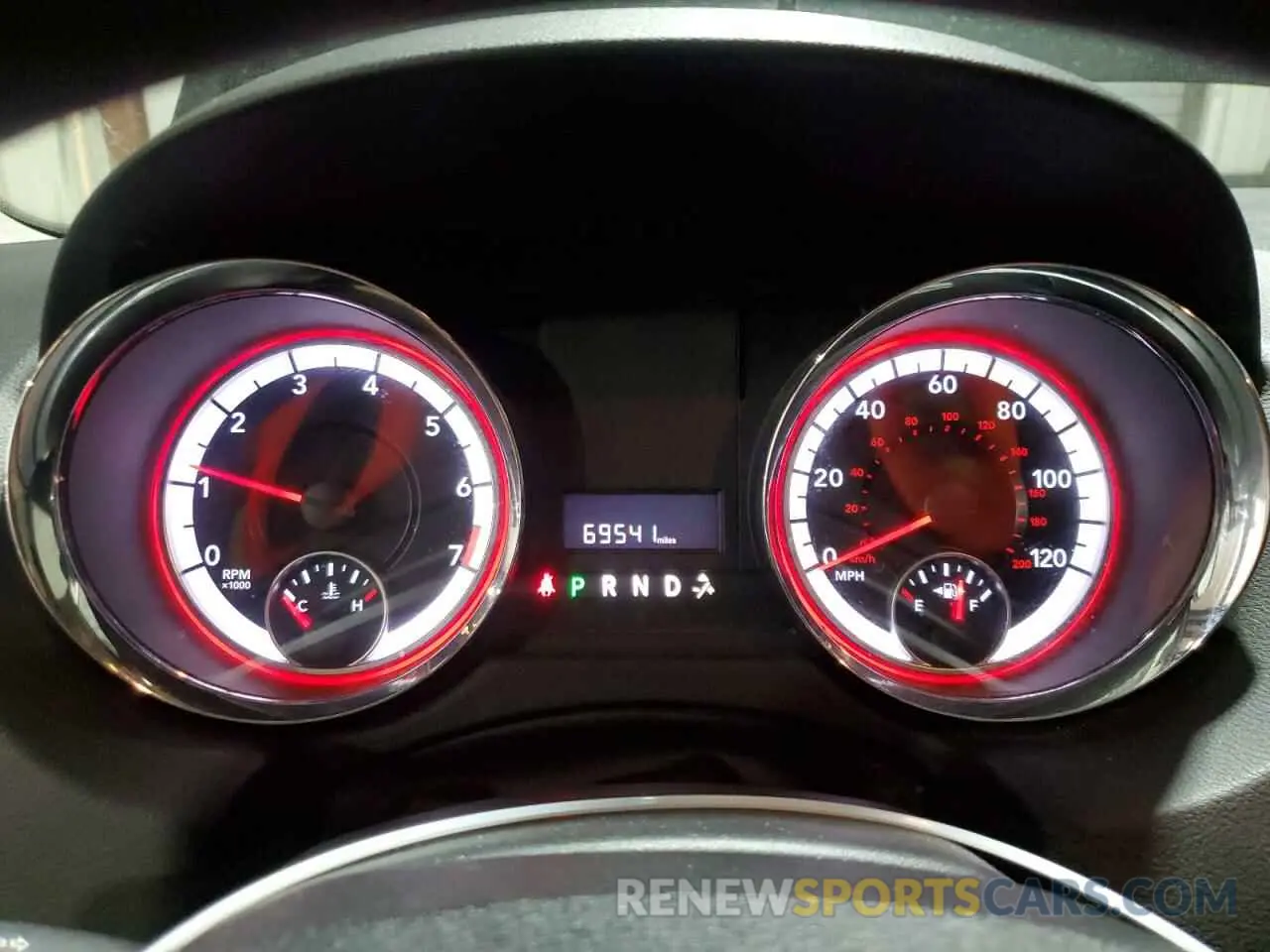 9 fotografías del automóvil dañado 2C4RDGBGXKR791256 DODGE CARAVAN 2019