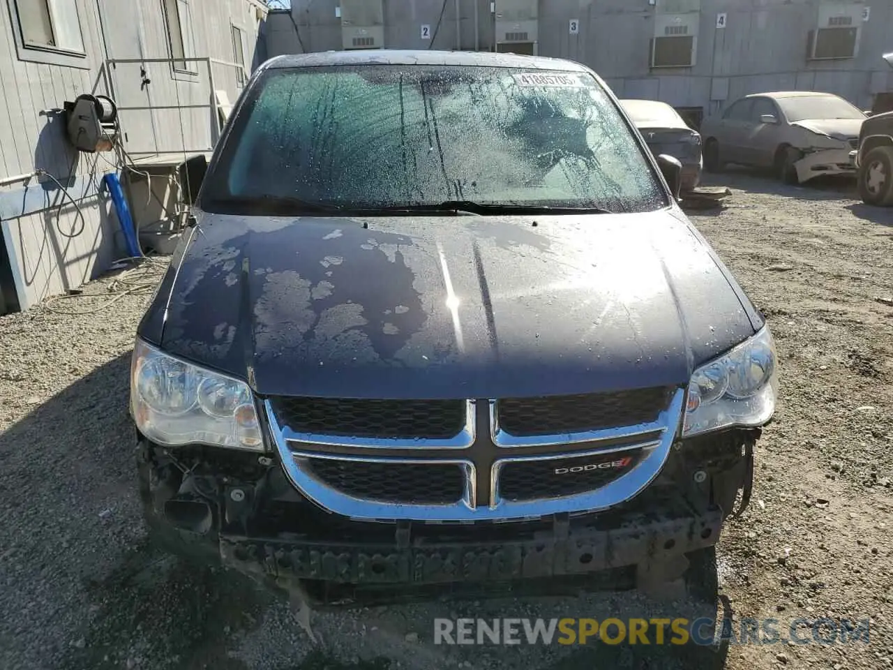 5 fotografías del automóvil dañado 2C4RDGBGXKR794075 DODGE CARAVAN 2019