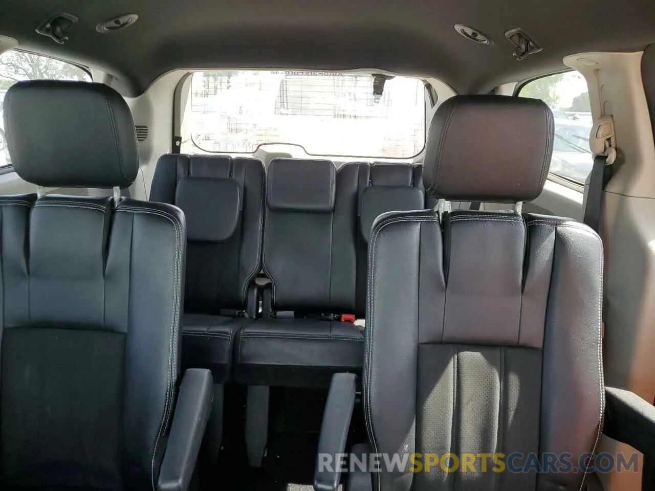 10 fotografías del automóvil dañado 2C4RDGCG0KR784881 DODGE CARAVAN 2019
